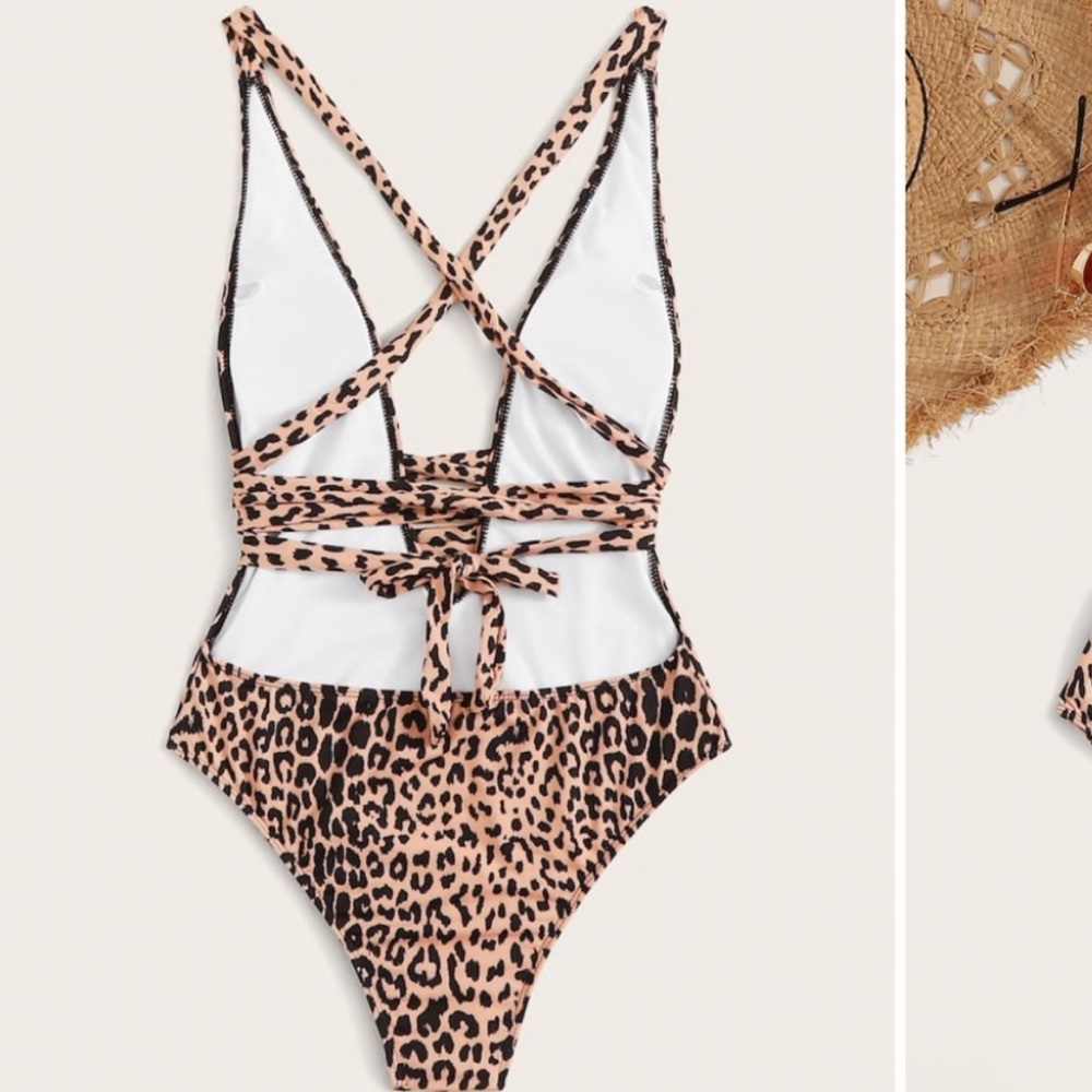 One piece. Nwot. - Picture 3 of 5